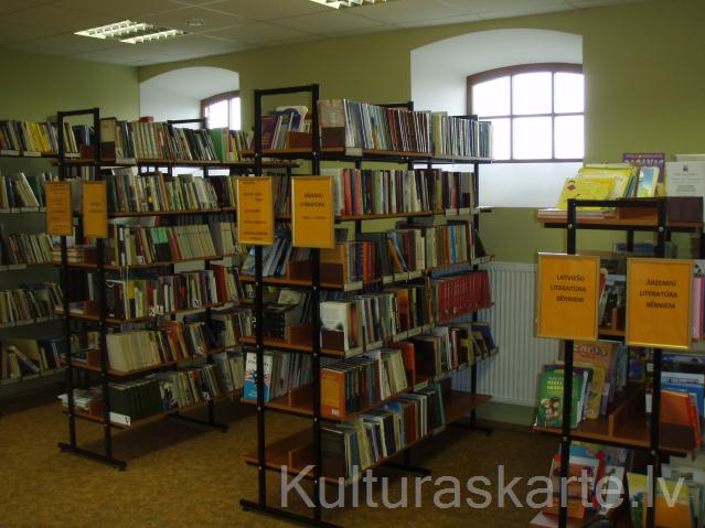 Ulmales bibliotēka